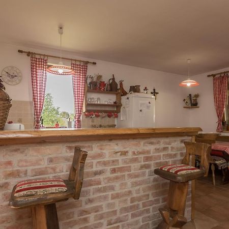 Hotel Kuca Za Odmor "Dva Srca" à Ceminac Extérieur photo