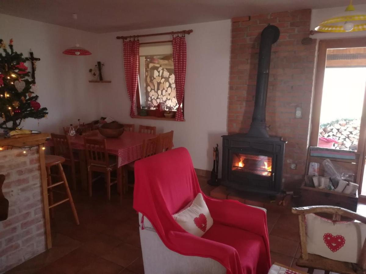 Hotel Kuca Za Odmor "Dva Srca" à Ceminac Extérieur photo