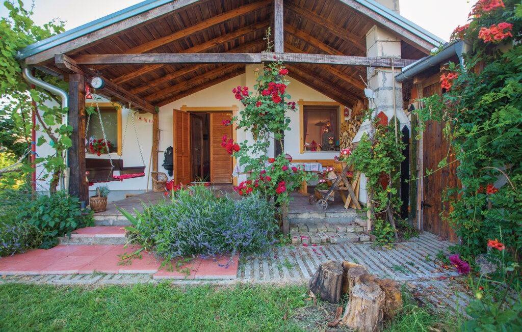Hotel Kuca Za Odmor "Dva Srca" à Ceminac Extérieur photo