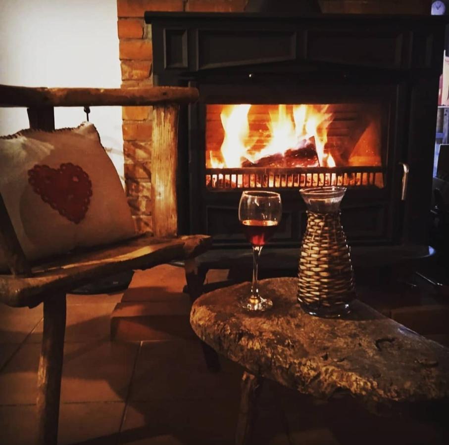 Hotel Kuca Za Odmor "Dva Srca" à Ceminac Extérieur photo